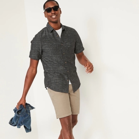 Old Navy Straight Lived-in Khaki Shorts - Picture 1 of 5
